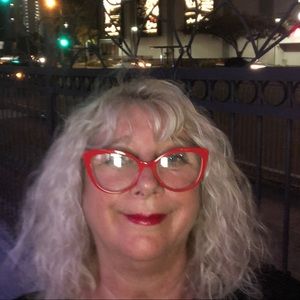 Meet your Posher, Lisa